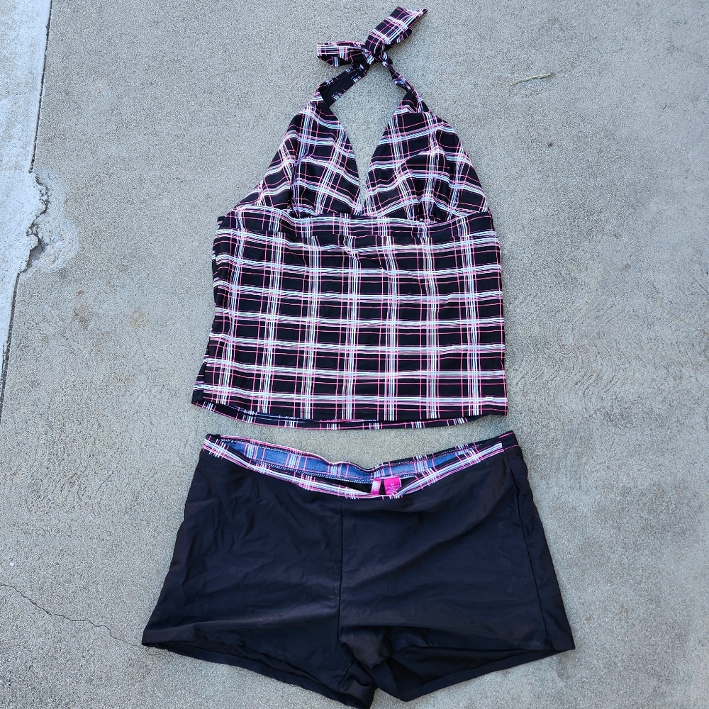 New without tags vintage plaid halter tankinj top and swim short set